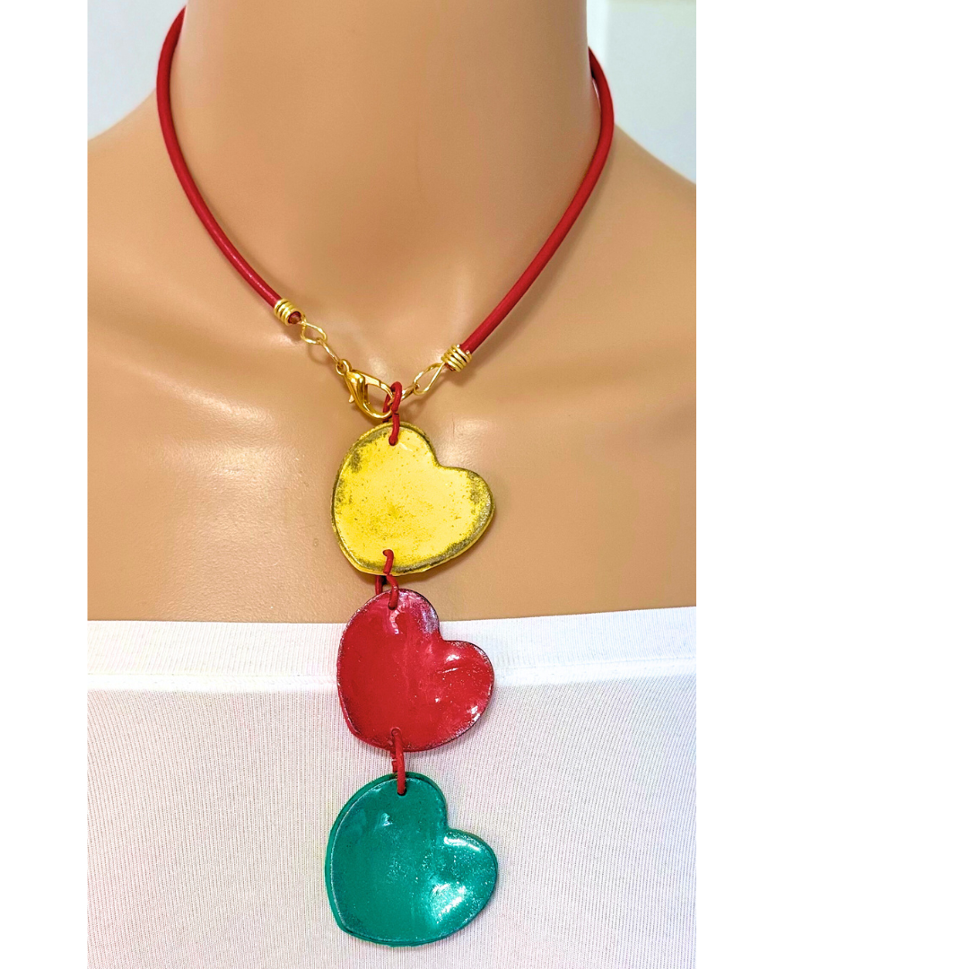 Collar Trío corazones