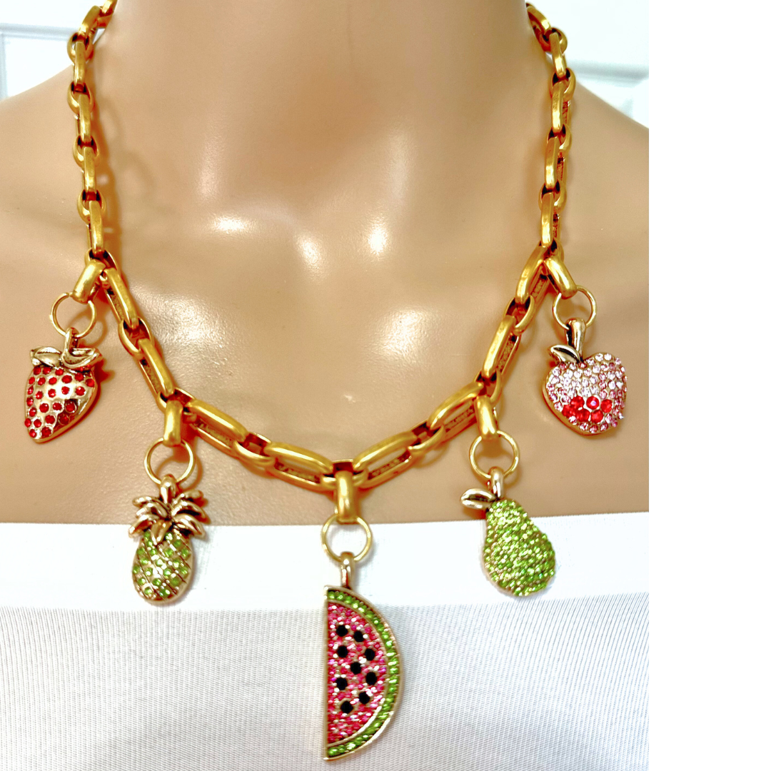 Collar Frutas frescas