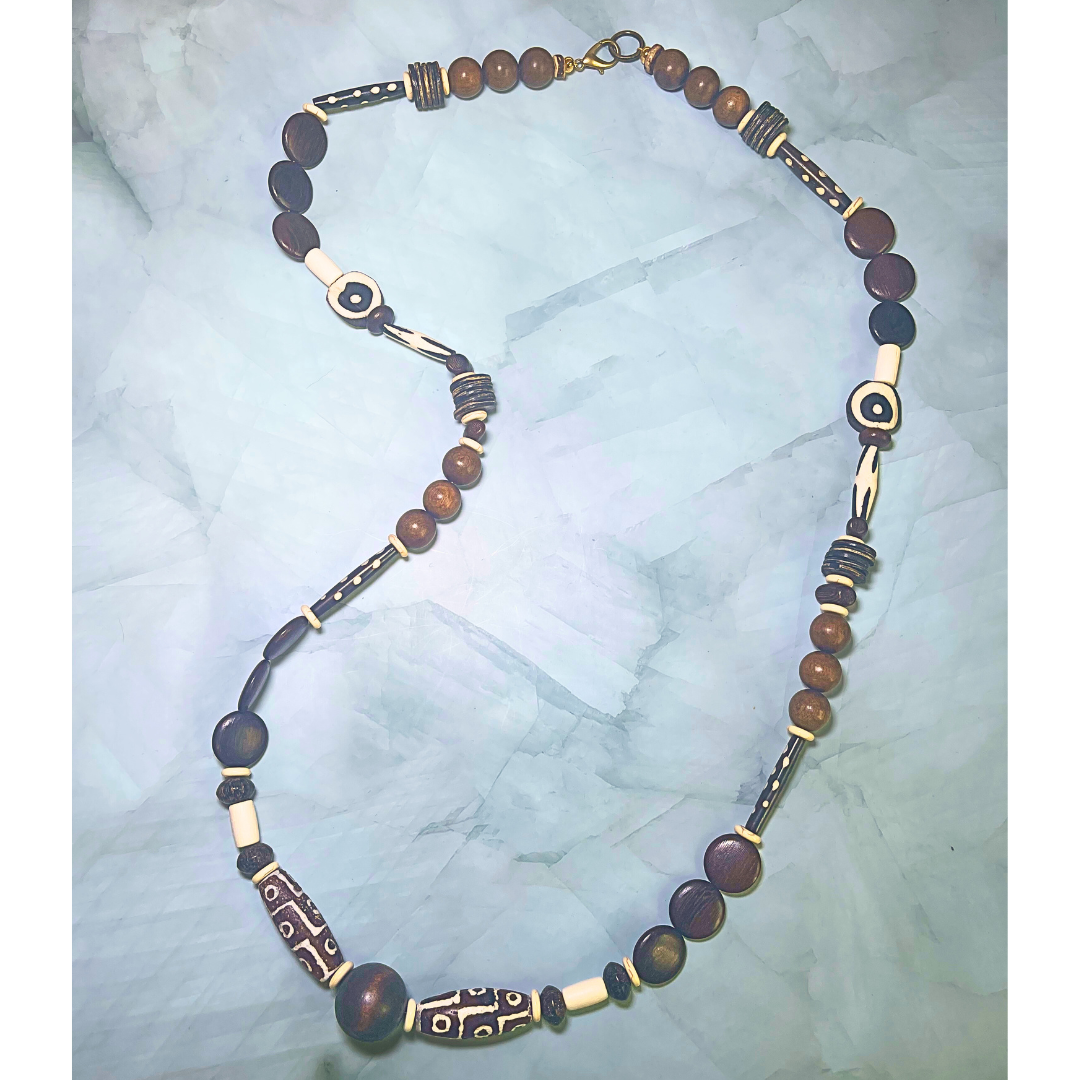 Collar Largas raíces