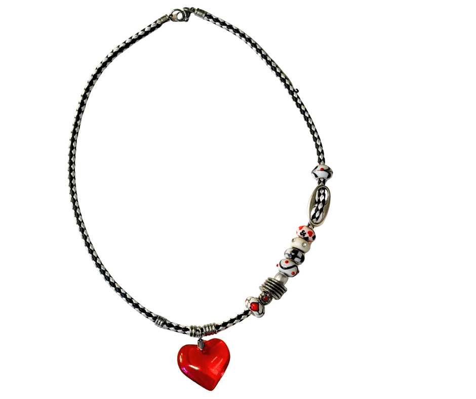 Collar Corazón Rebelde