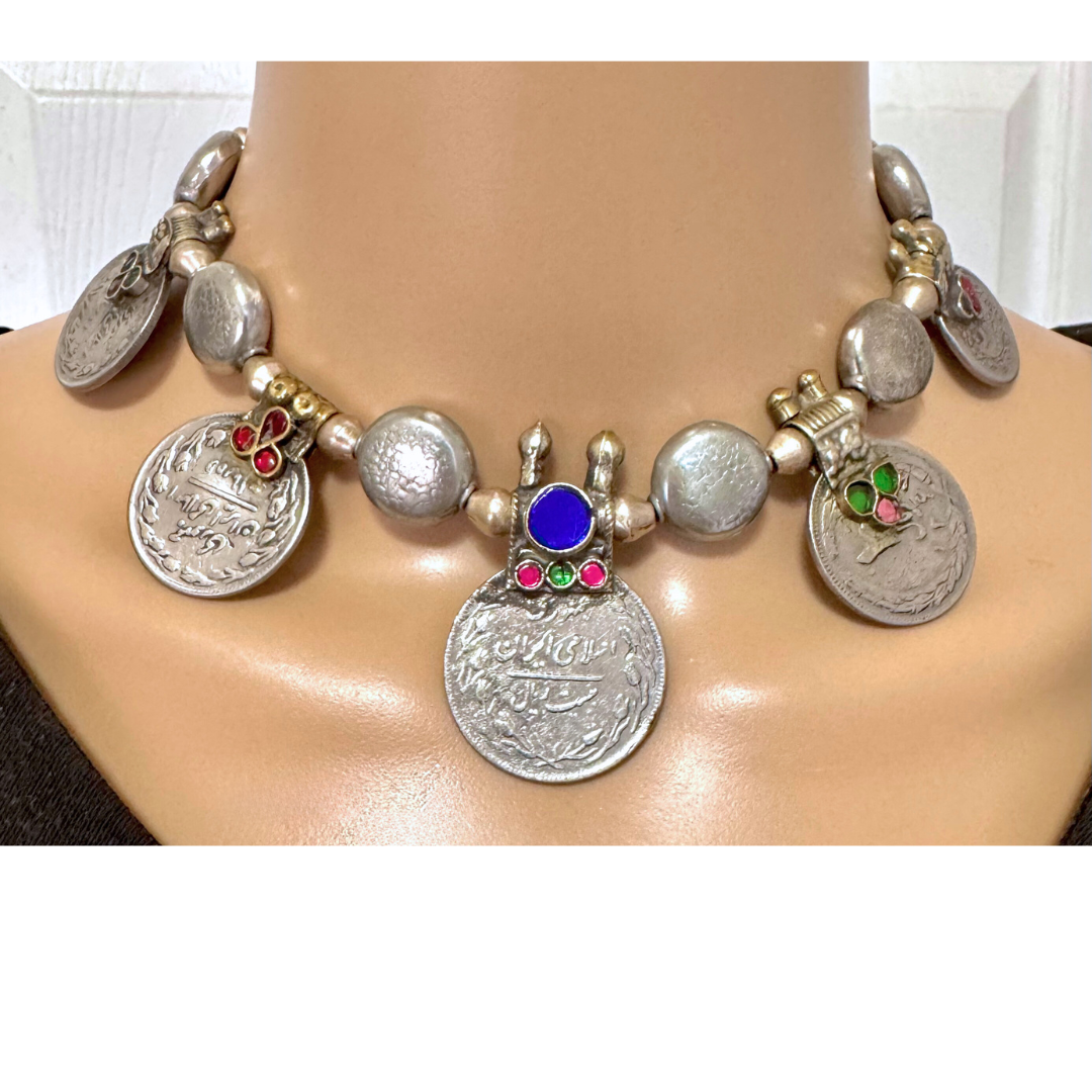 Collar monedas antiguas