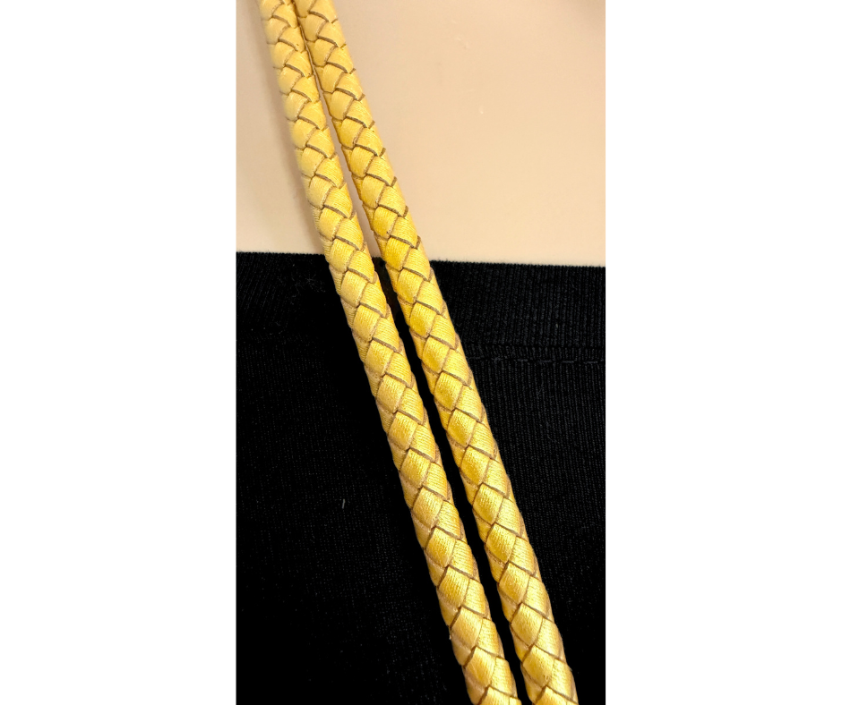 Collar Amuletos Dorados