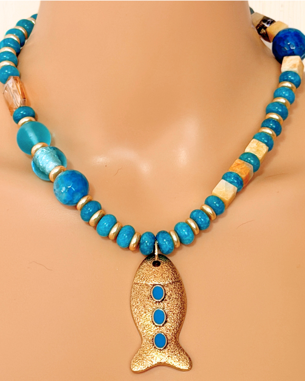 Collar Pez Dorado del Caribe