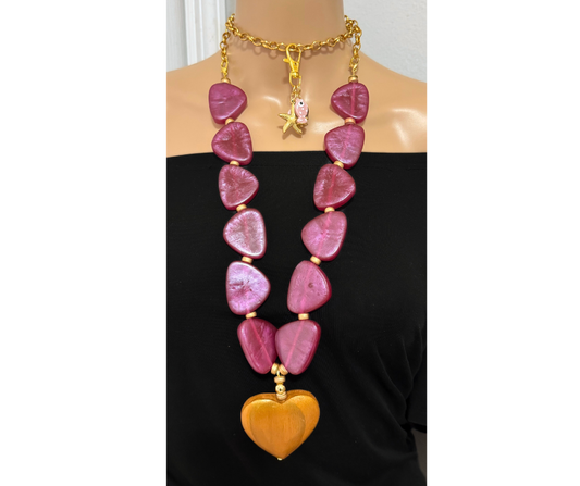 Collar Corazón de madera