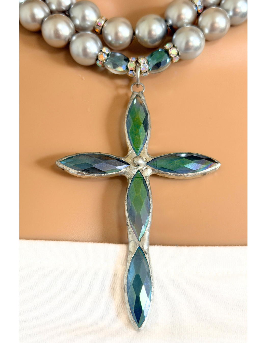 Collar Fe y luz