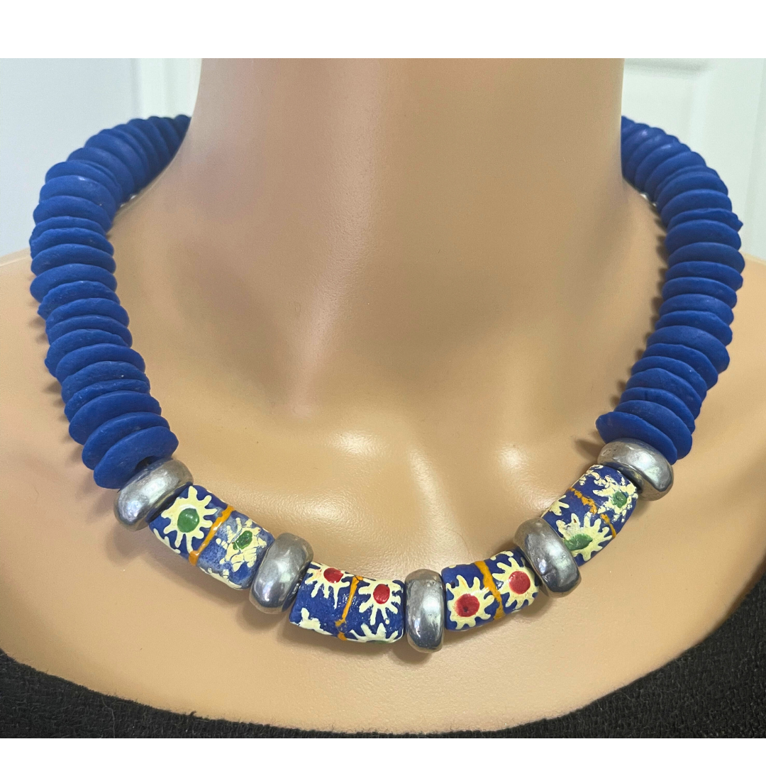 Collar África azul