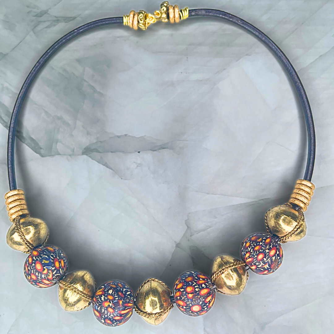 Collar Cascabeles dorados