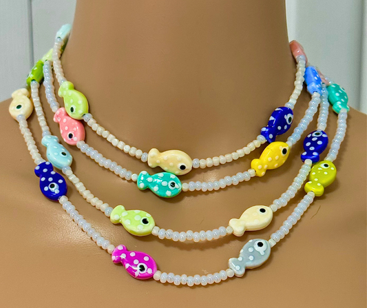 Collar peces de colores