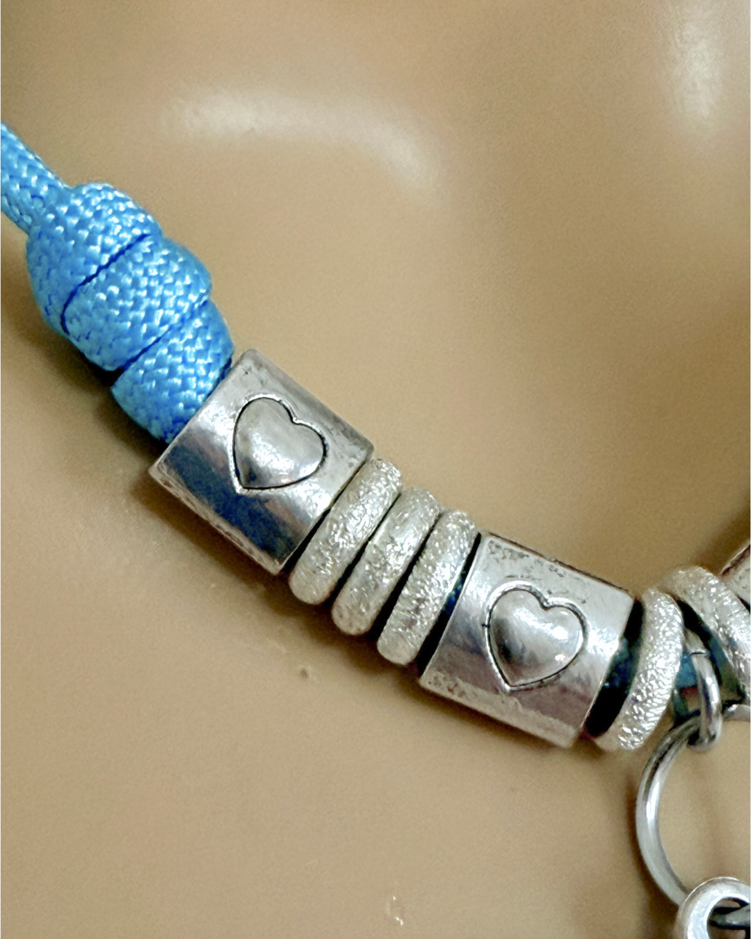 Collar Paracord y corazón