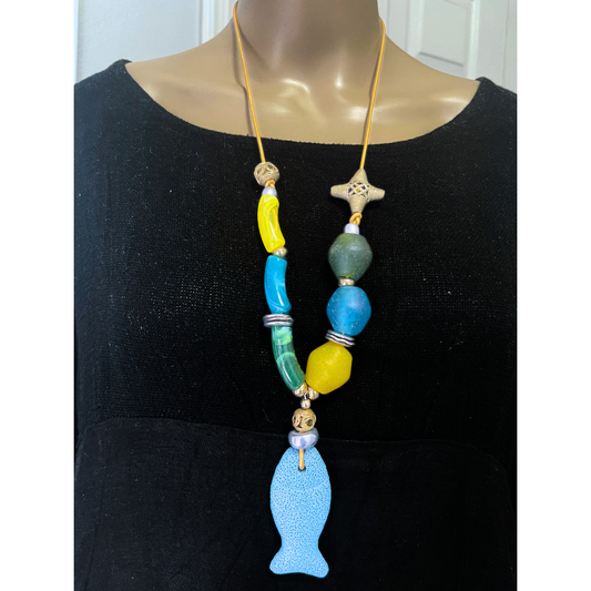 Collar Pescado azul