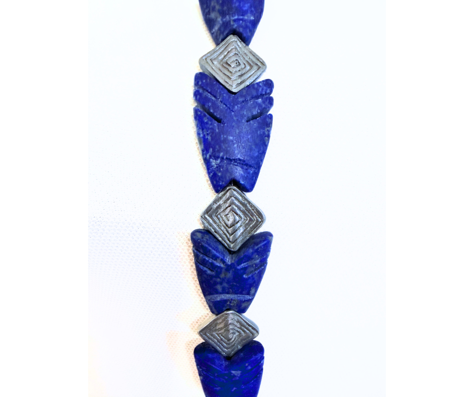 Collar Azul profundo