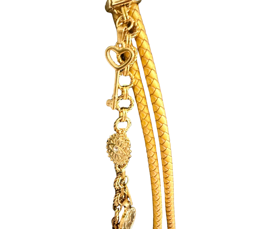 Collar Amuletos Dorados